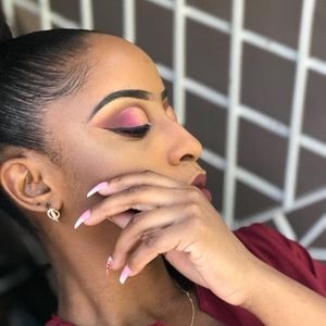 Meet your Posher, Racquel